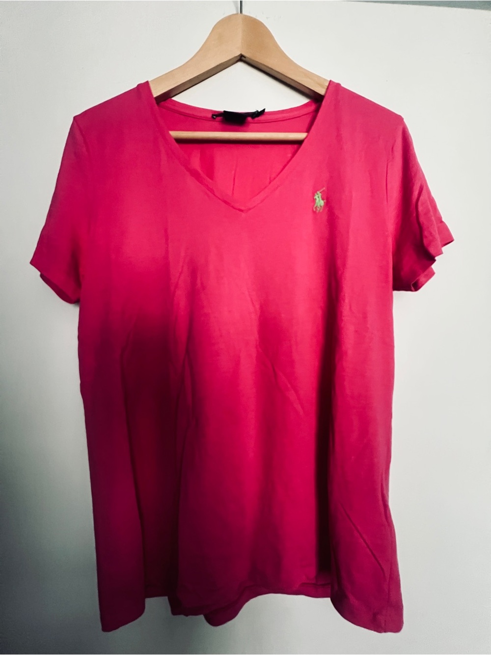 Ralph Lauren Sport  Women's V-Neck Tee in Pink- Large
